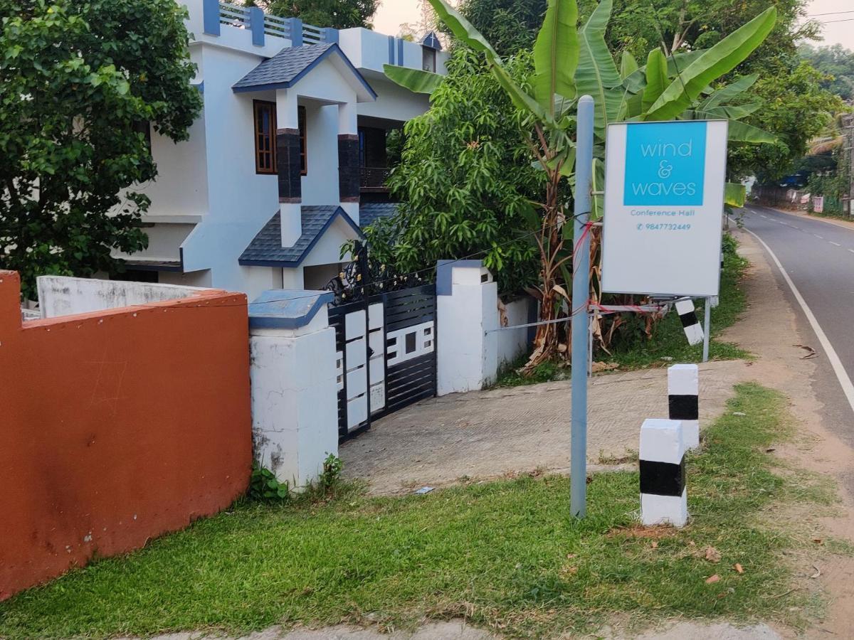 Ferienwohnung Wind &Waves Kollam Exterior foto