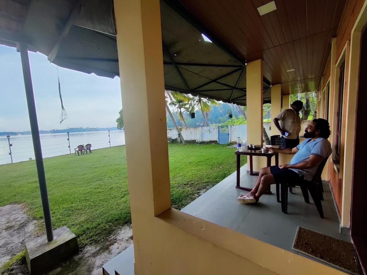 Ferienwohnung Wind &Waves Kollam Exterior foto