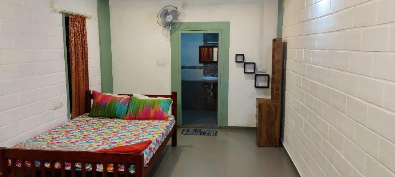 Ferienwohnung Wind &Waves Kollam Exterior foto